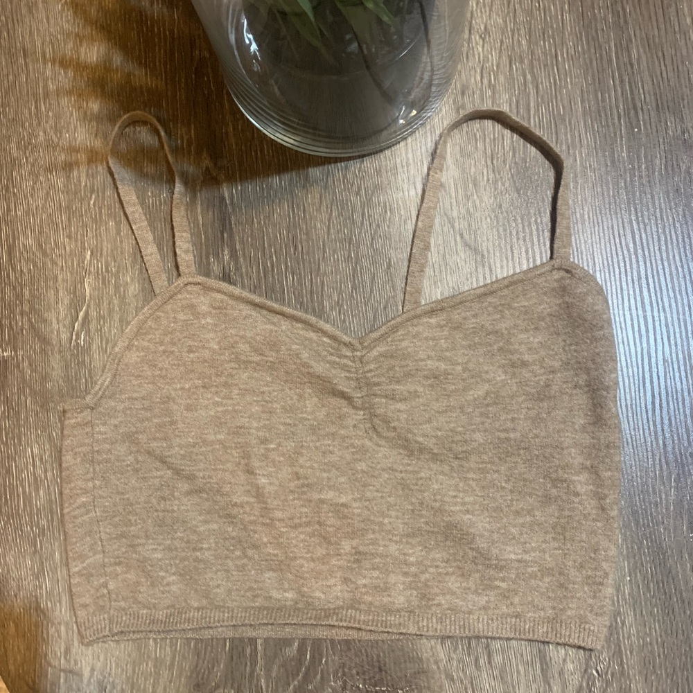 Wilfred Aritzia Beige Sweater Crop Tank Top Size Medium